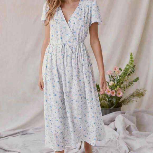 Christy Dawn Dresses & Skirts - Christy Dawn NWT White and Blue Floral dress
